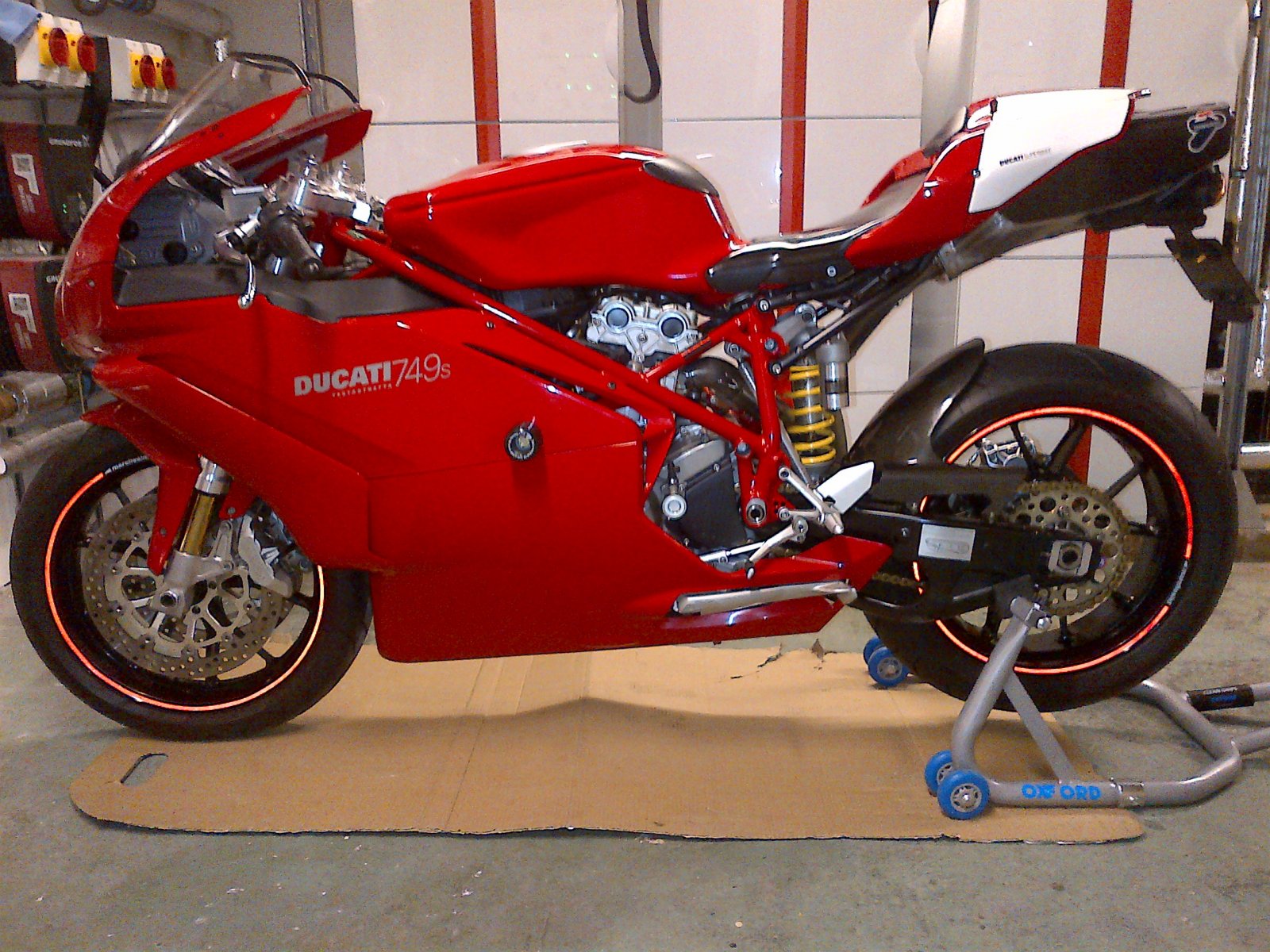 749-749s-differences-ducati-forum