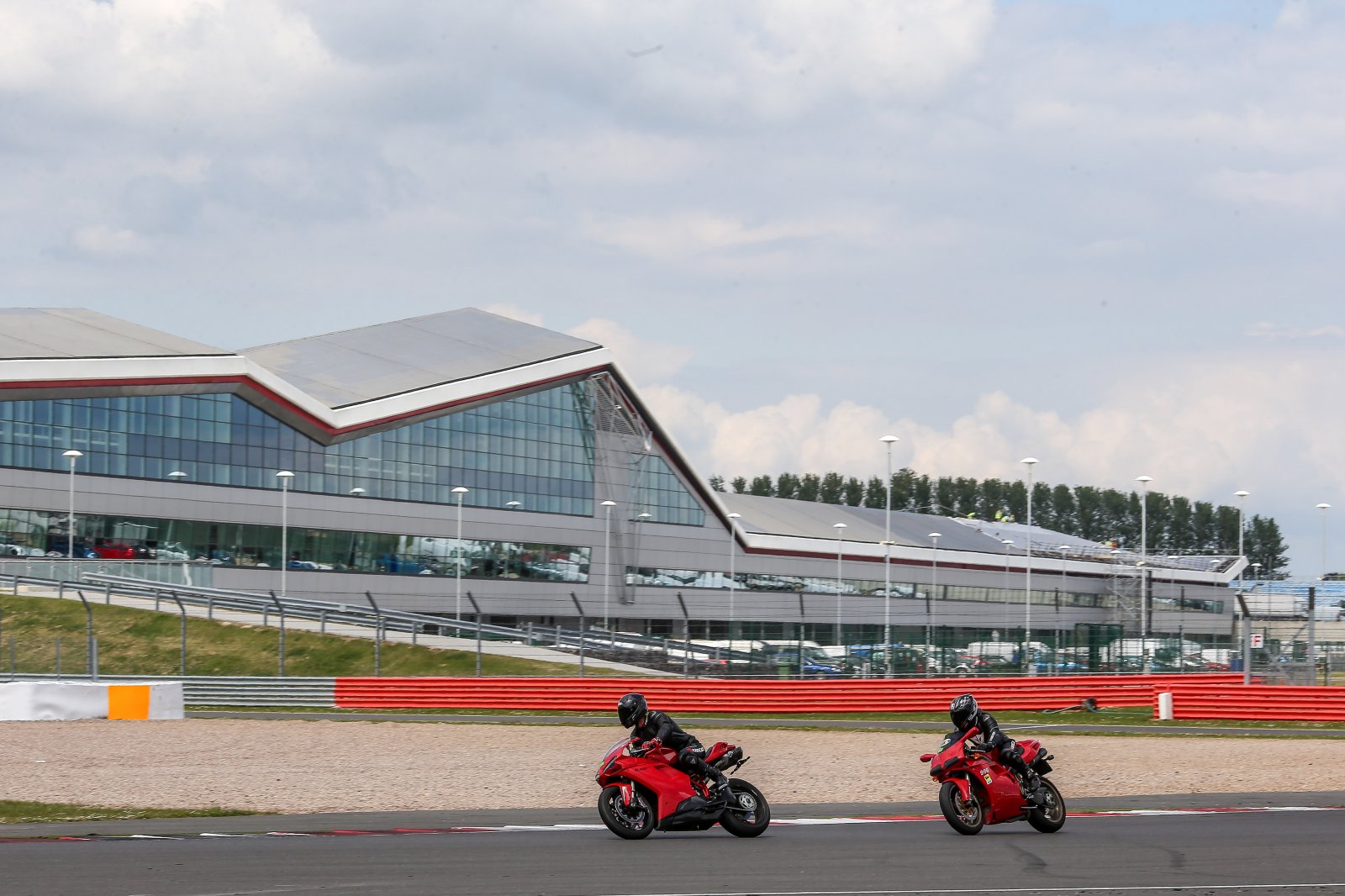 080615_5413_silverstone.jpg