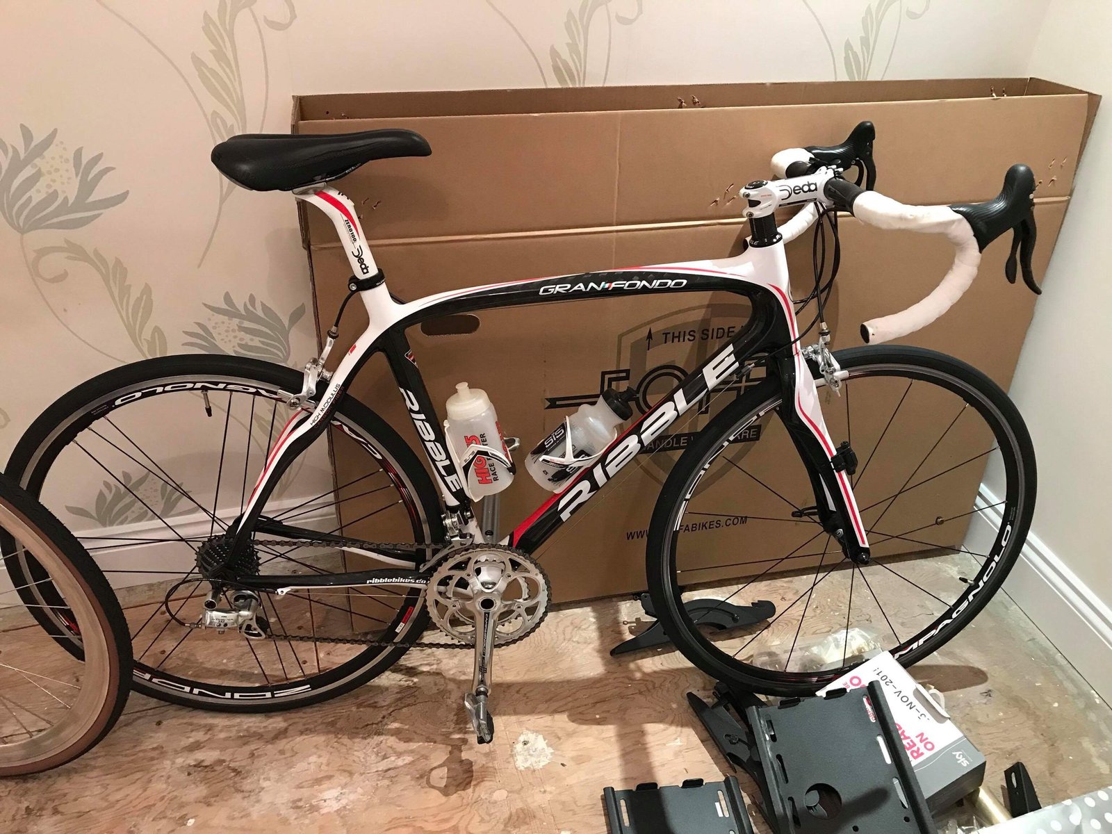 ribble gran fondo carbon road bike