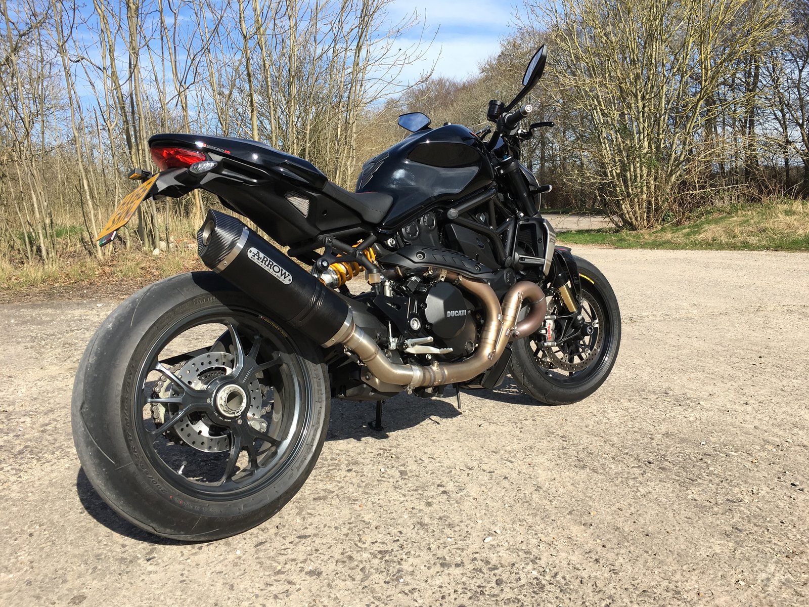 Ducati monster best sale underseat exhaust