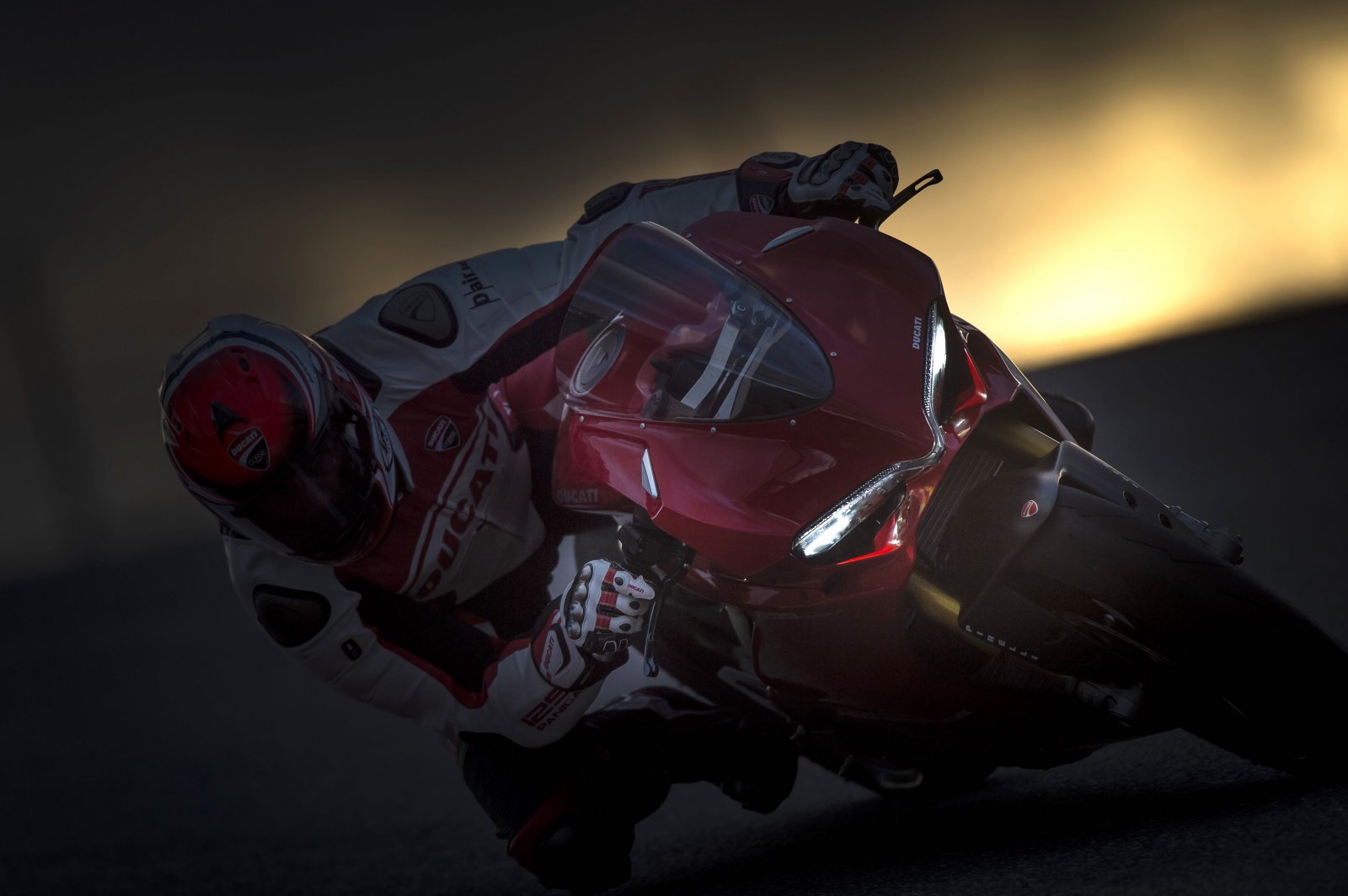 16-1299PanigaleS_KitPerformance_66.jpeg