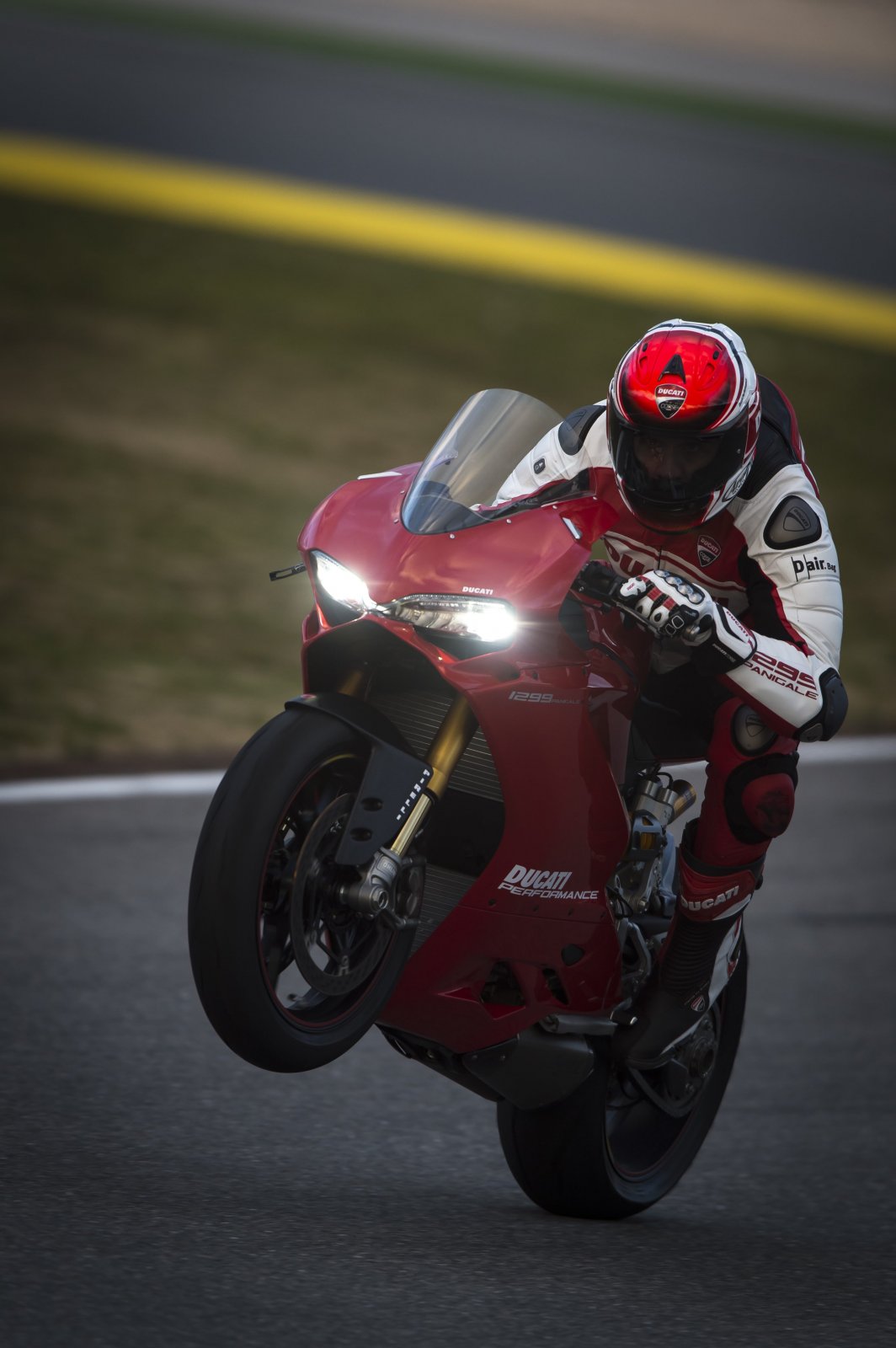 17-1299PanigaleS_KitPerformance_64.jpeg