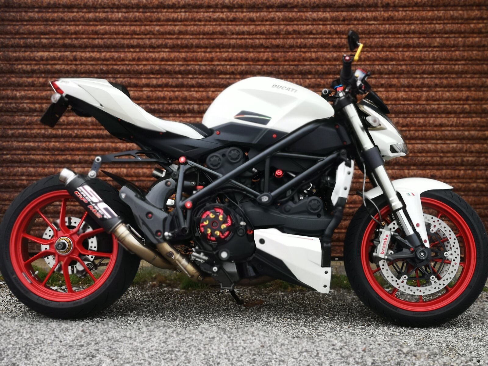 Ducati deals streetfighter 1198