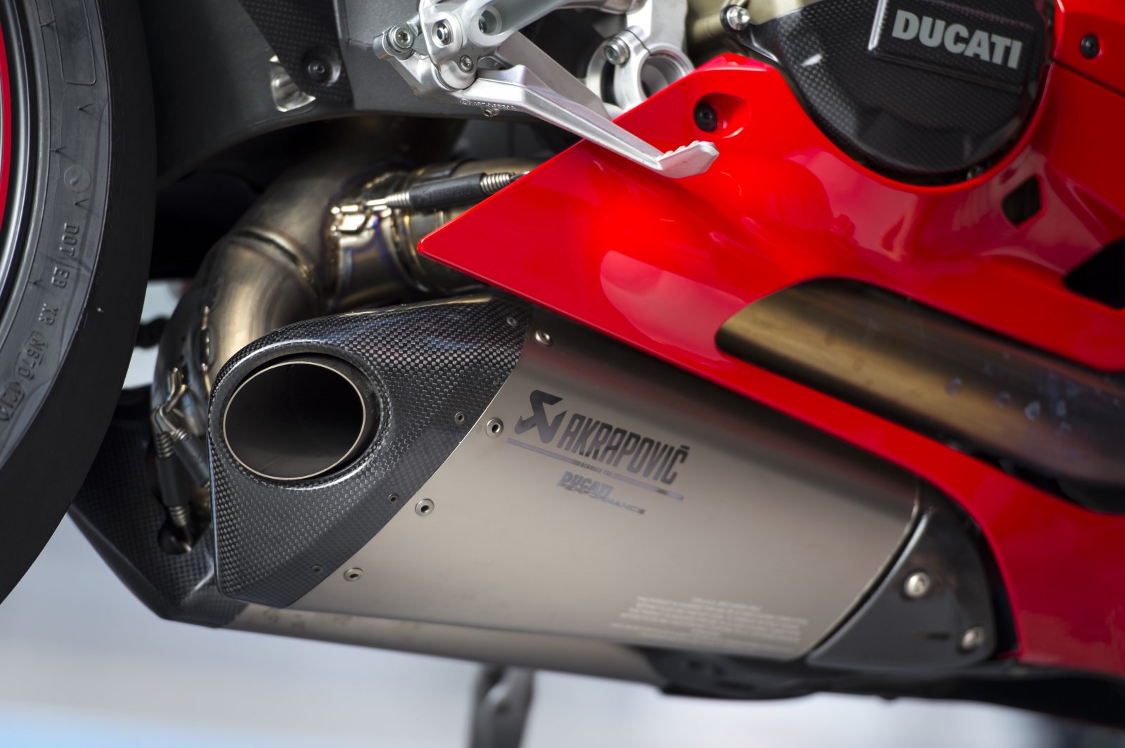 20-1299PanigaleS_KitPerformance_54.jpeg