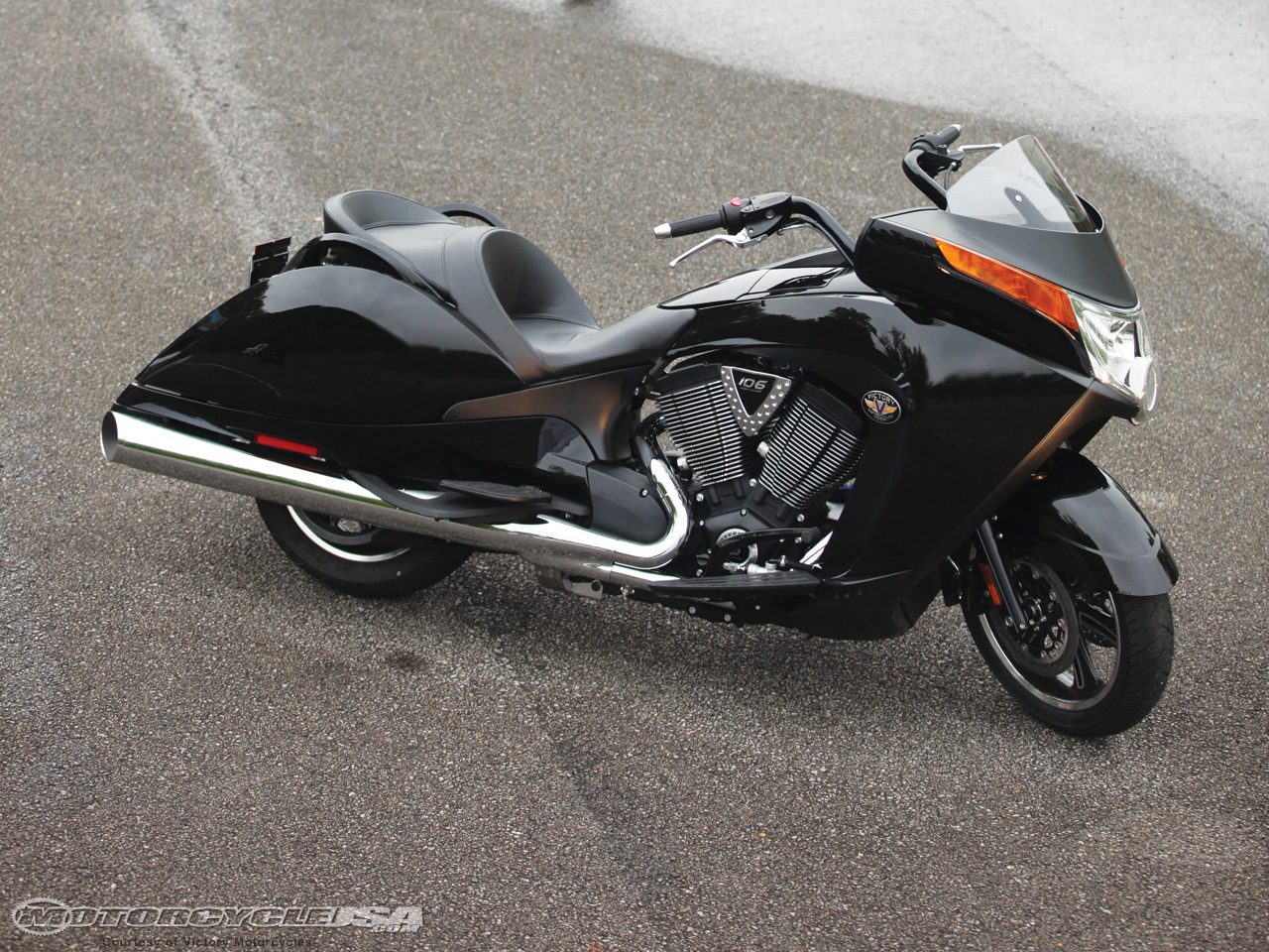 2010-victory-motorcycles-first-look-19.jpg