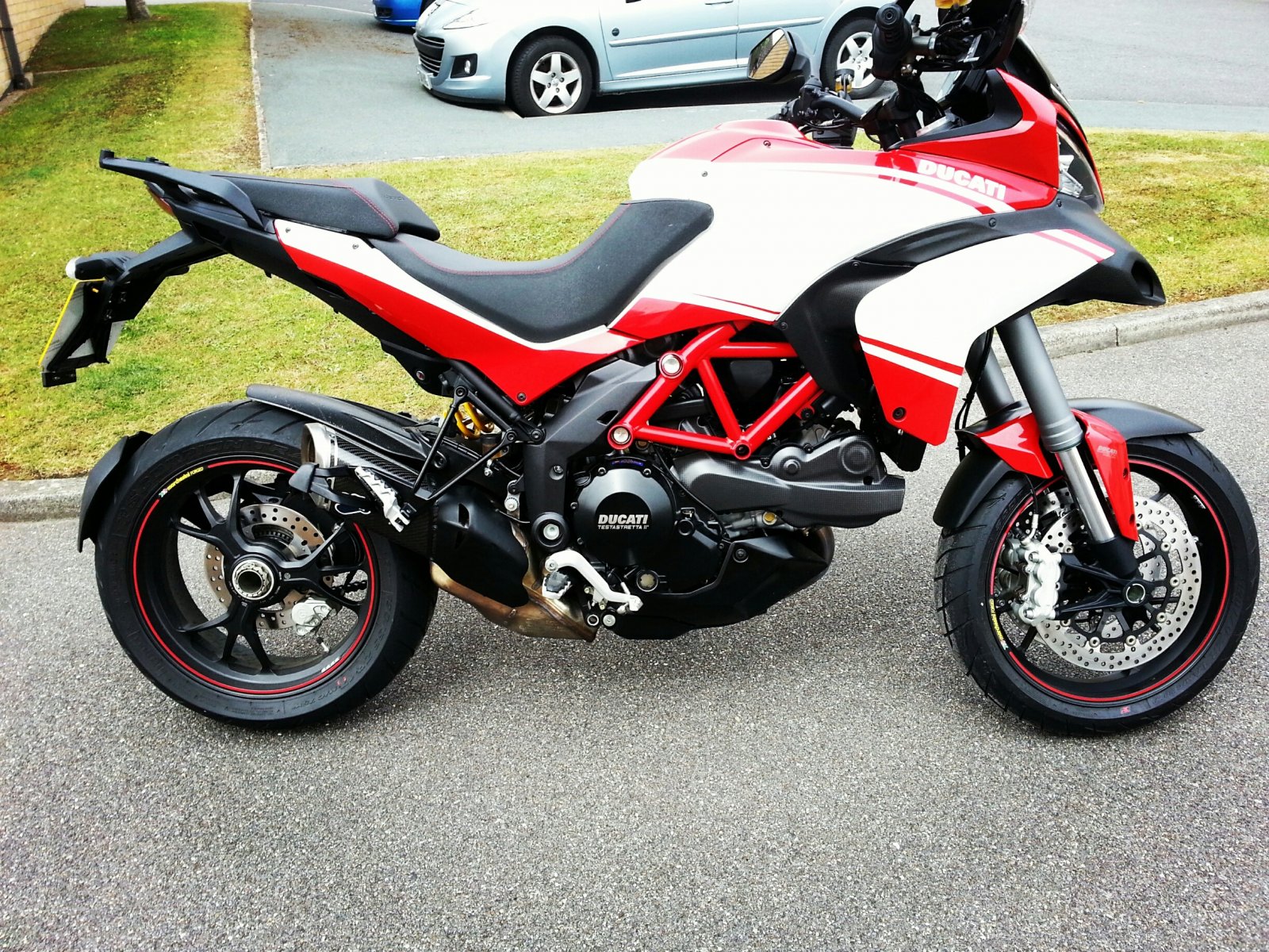 2013 Ducati MTS Pikes Peak.jpg