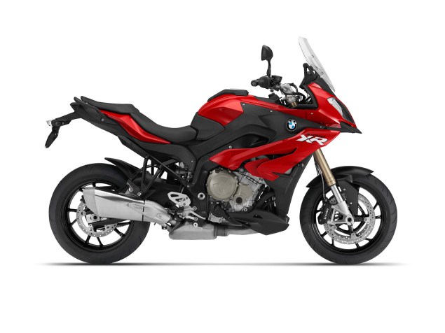 2015-BMW-S1000XR-26.jpg