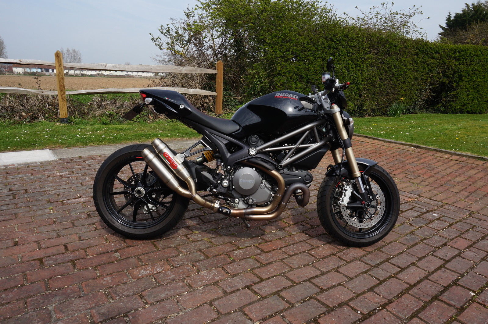 20150530 Ducati Monster 1100 EVO (0).JPG