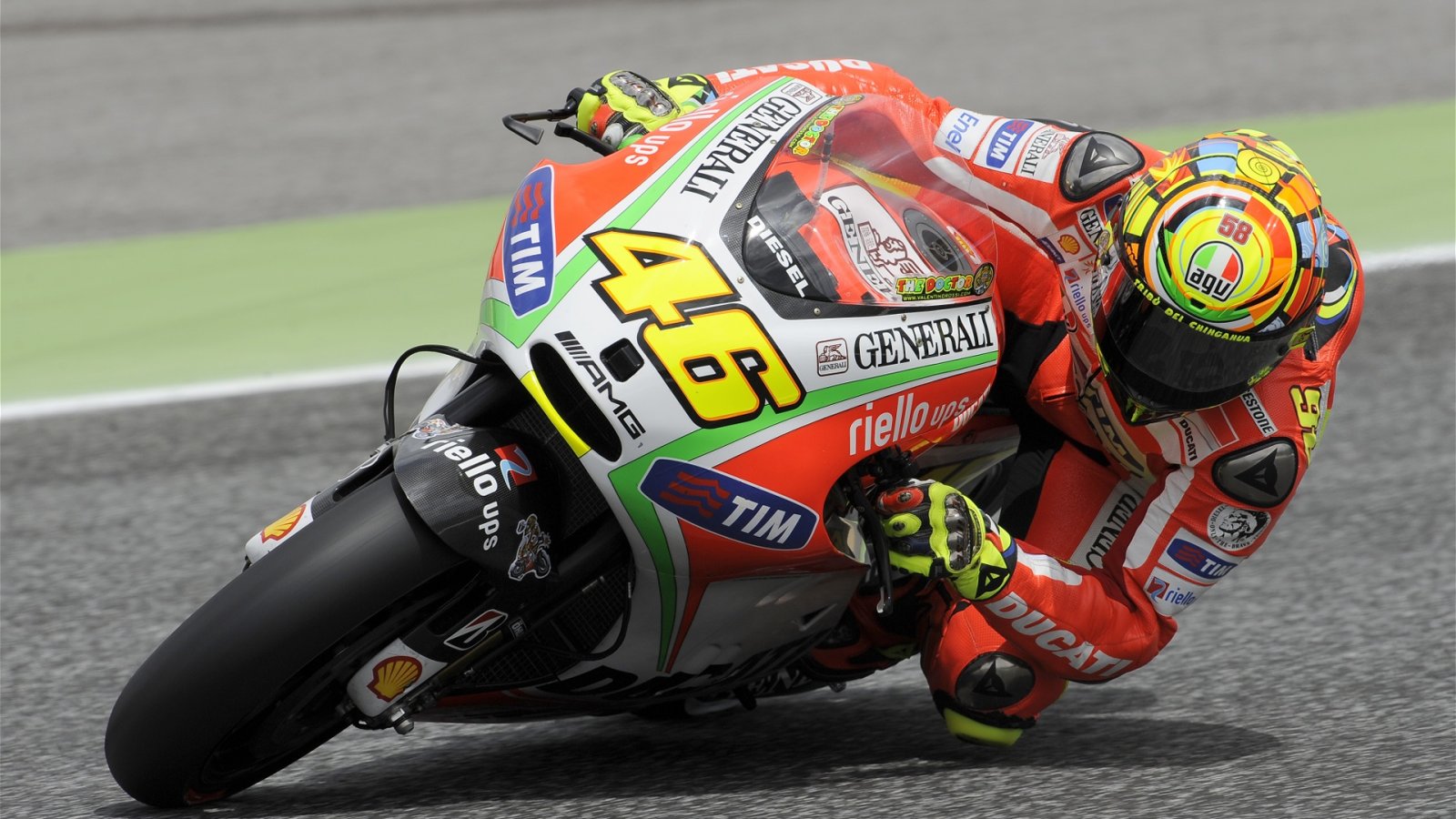 24-246113_valentino-rossi-en-ducati-valentino-rossi.jpg