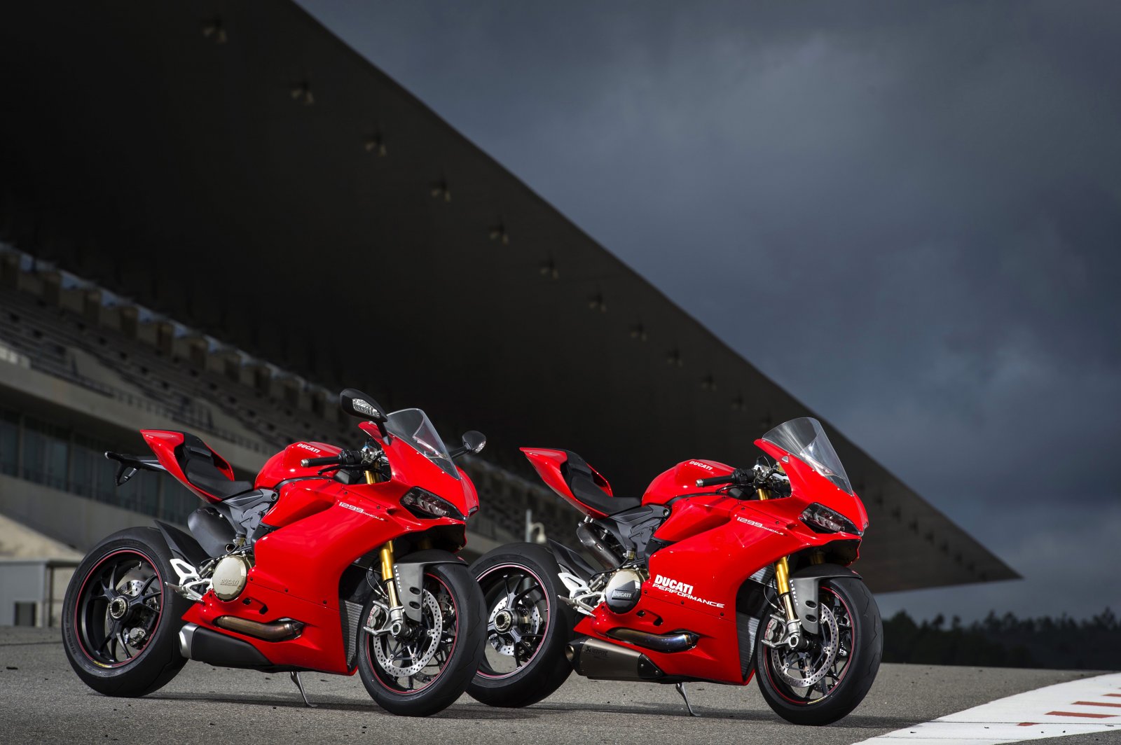 27-1299PanigaleS_KitPerformance_21.jpeg