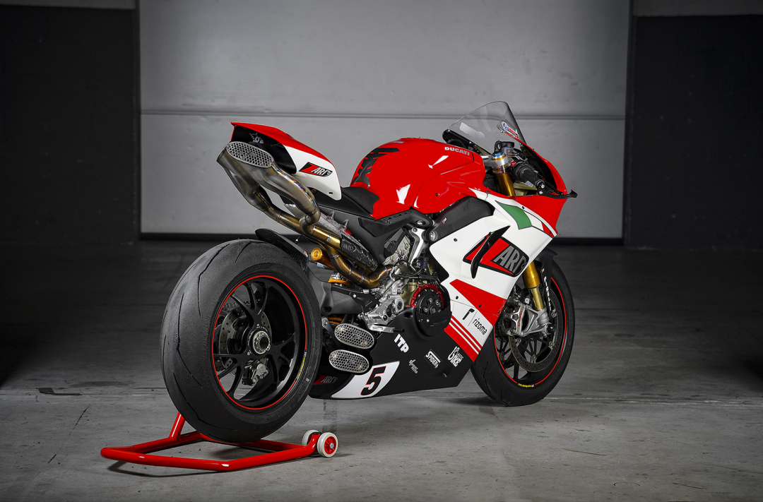 2_2530-scarico ducati panigale v4 zard exhaust 2.jpg