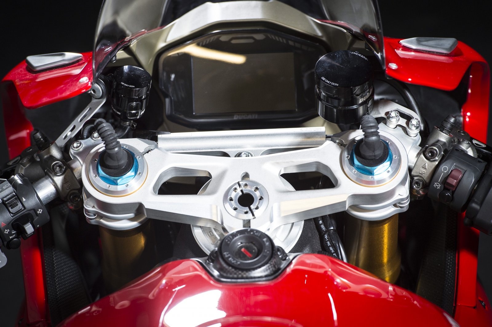 4-1299PanigaleS_accessoriesed_34.jpeg