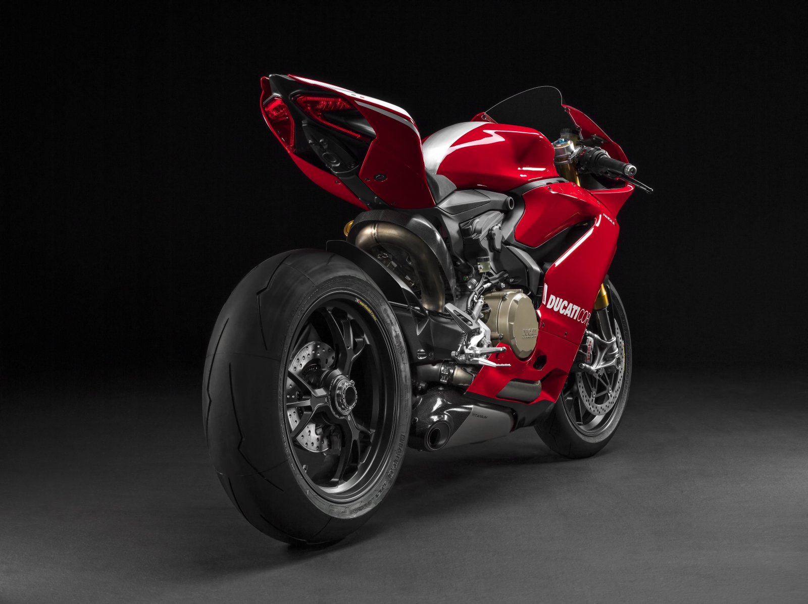 54-06 PANIGALE R.jpg