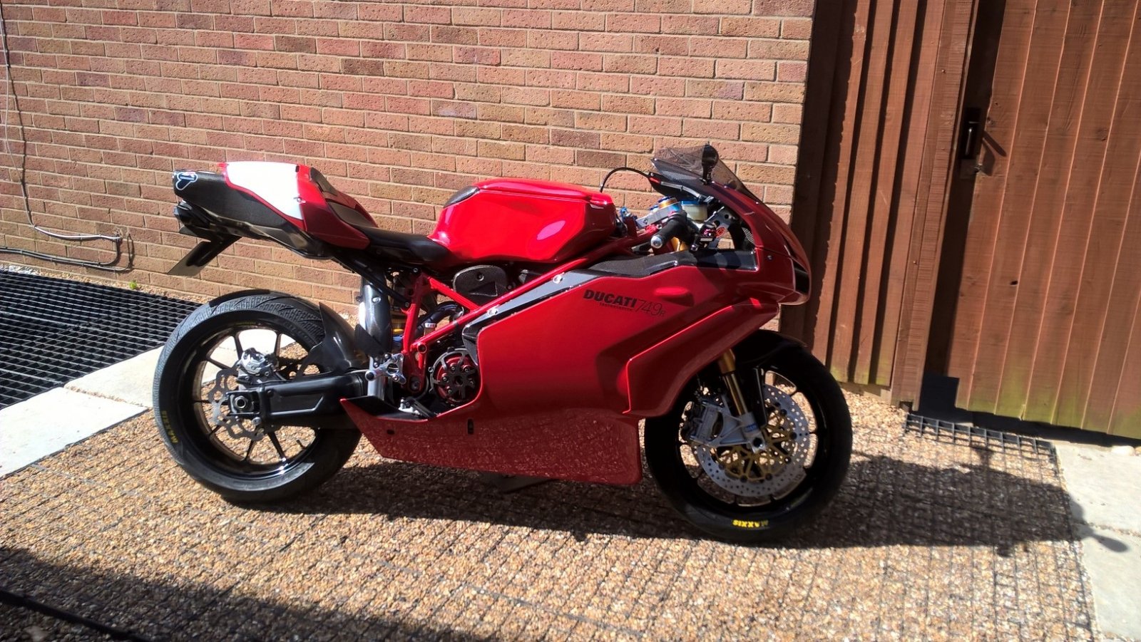 749r recent 3.jpg