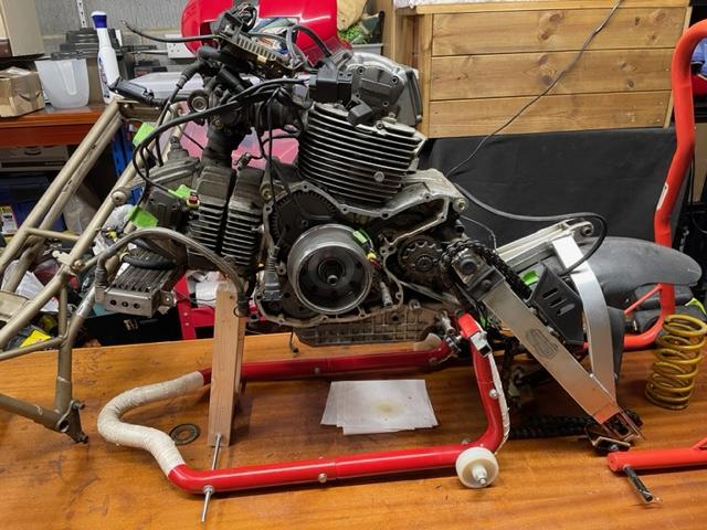 900ss engine.jpg