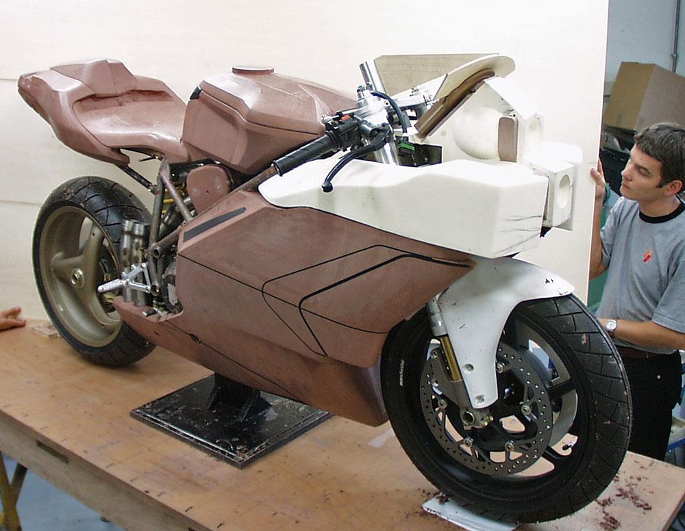 999 single swing arm.jpg