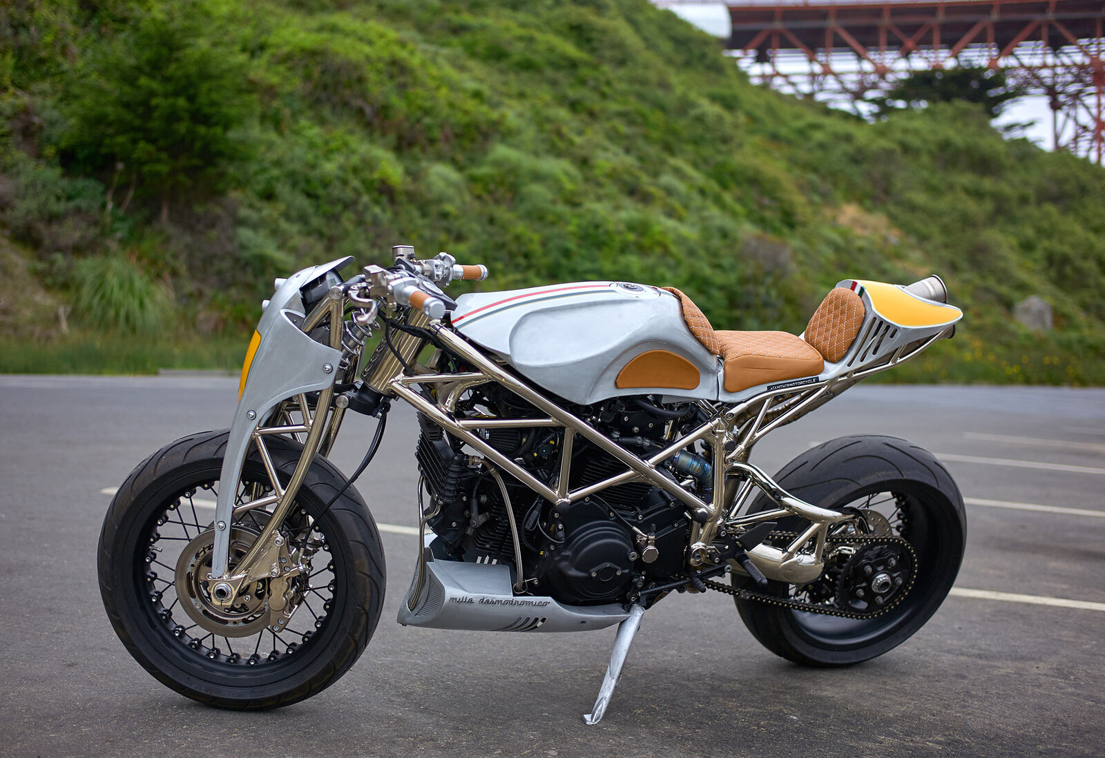 Al_Borroni_Ducati_999_cafe_racer_BIGS_03.jpg