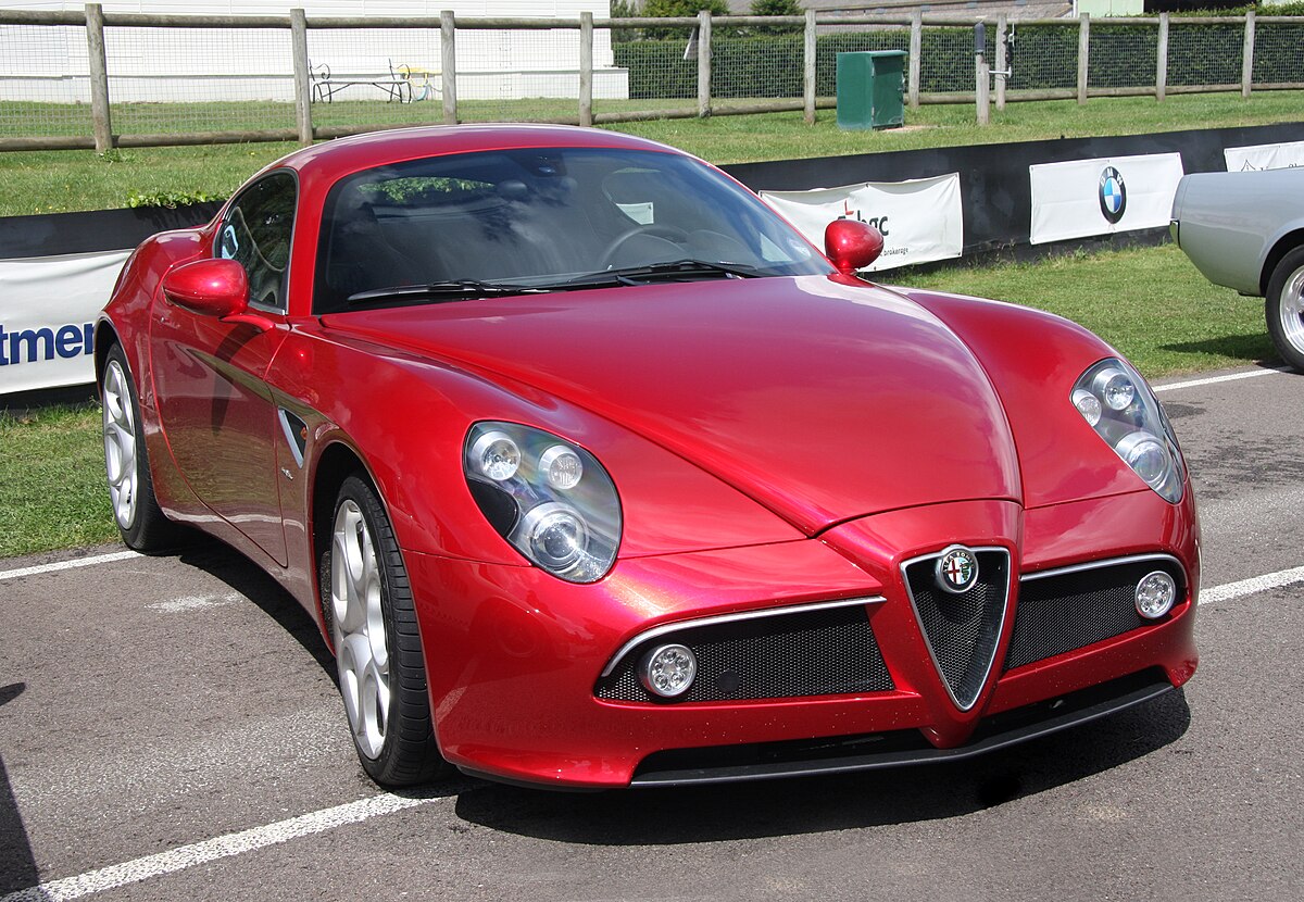 Alfa_Romeo_8C_Competizione_-_Flickr_-_exfordy_(3).jpg