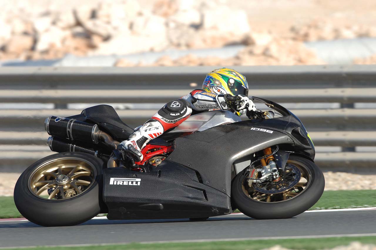 big_troy_bayliss_qatar_1.jpg