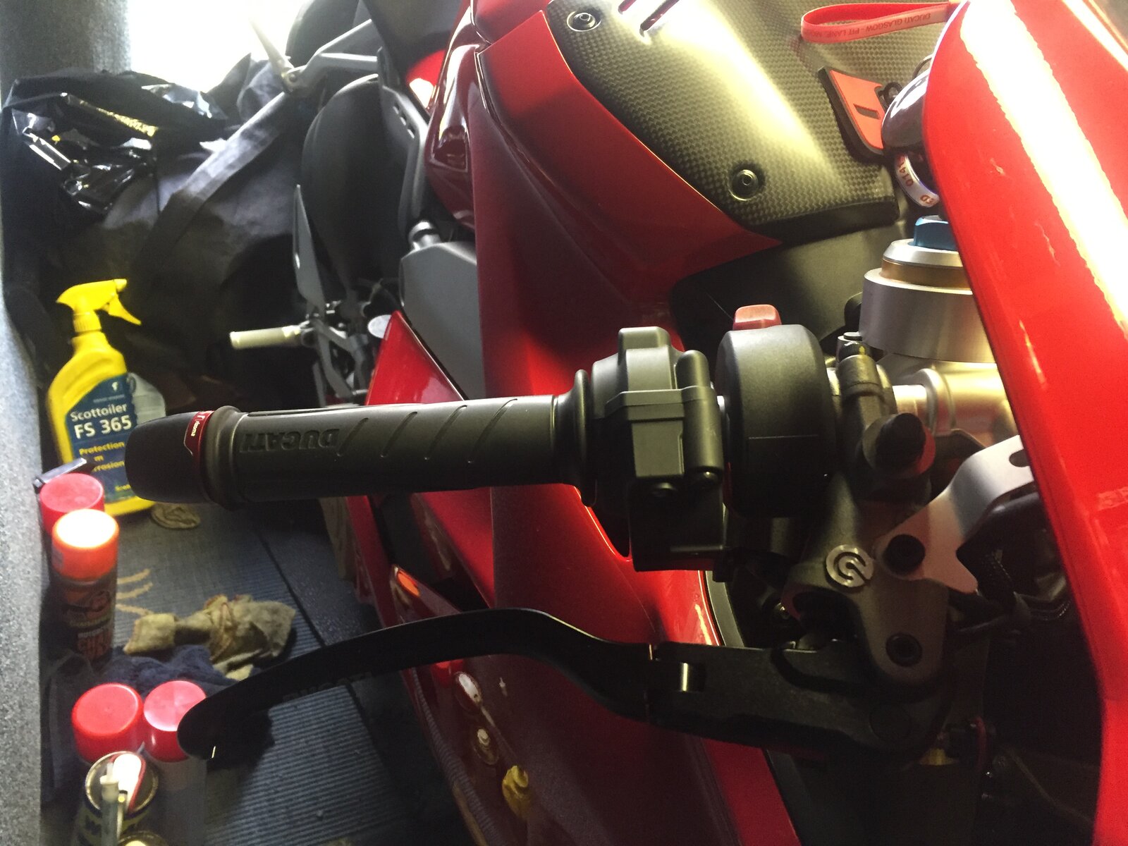 billys v4s fitting new barends levers feb 20192019-02-17 at 11.47.48 am 20.JPG