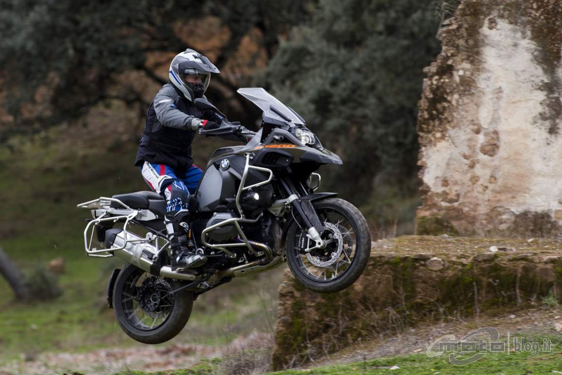 bmw-r1200gs-action-adventure-2014-wallpaper.jpg