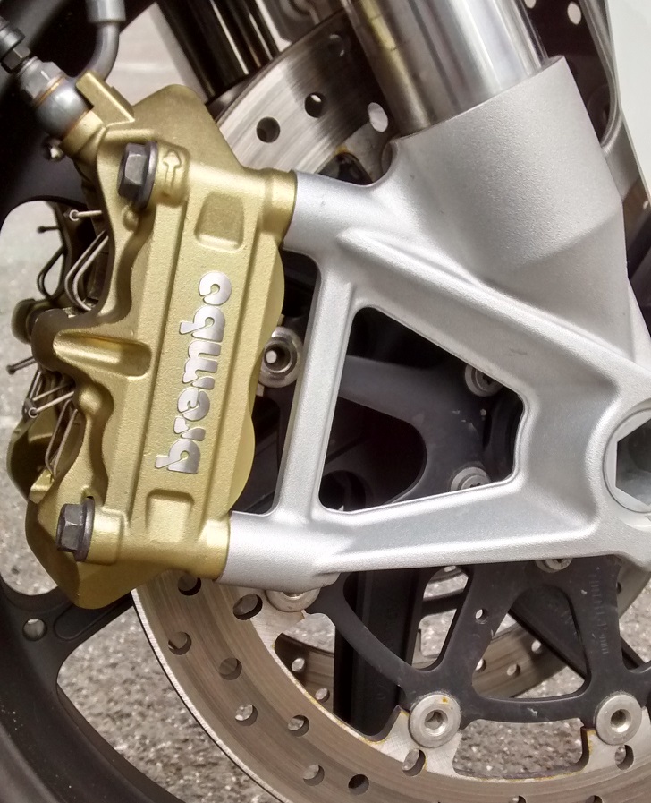 BMW-S1000RR-Brembo-front-brake.jpg