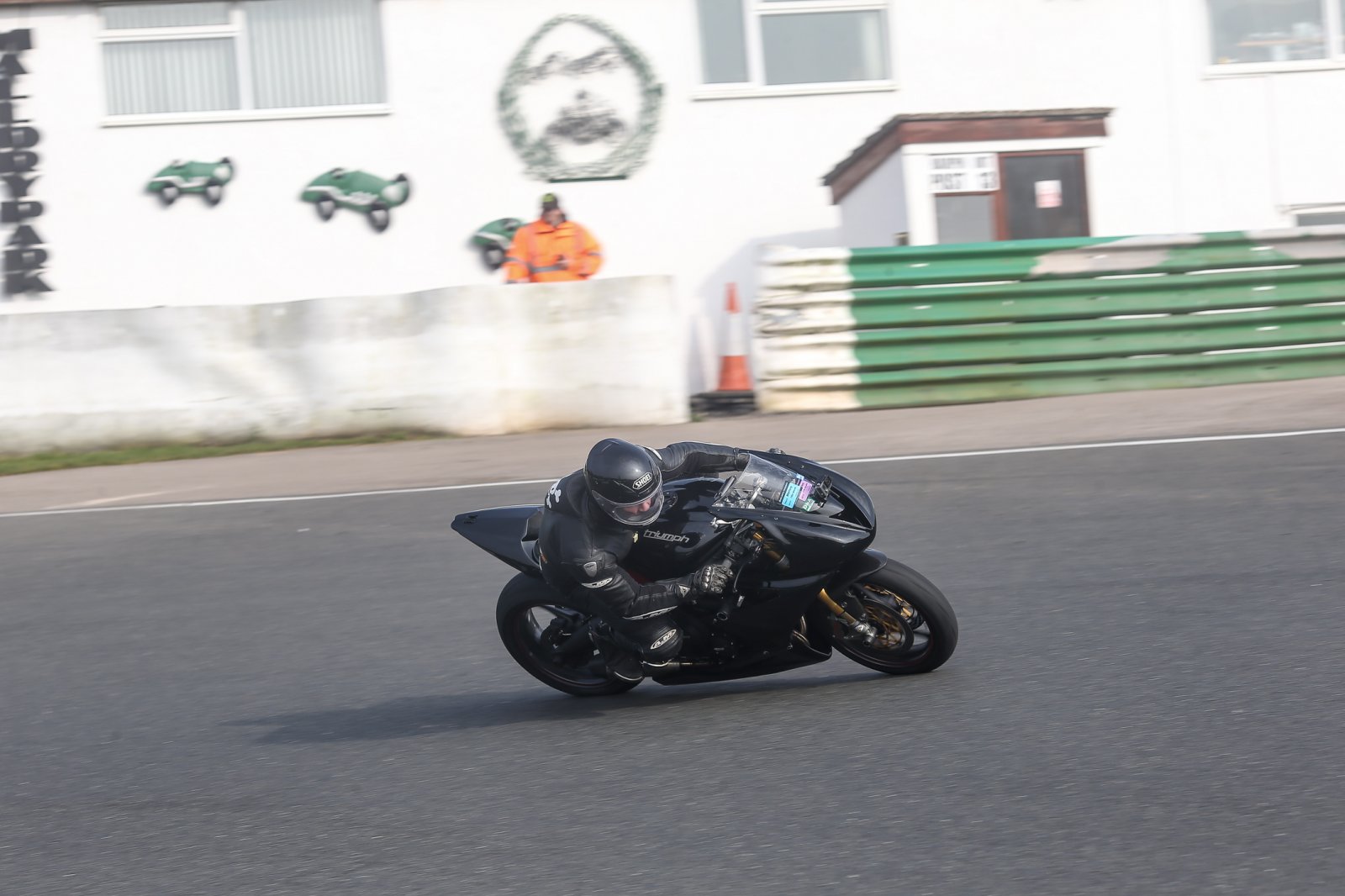 downloadz_120316_3297_mallory_park.jpg