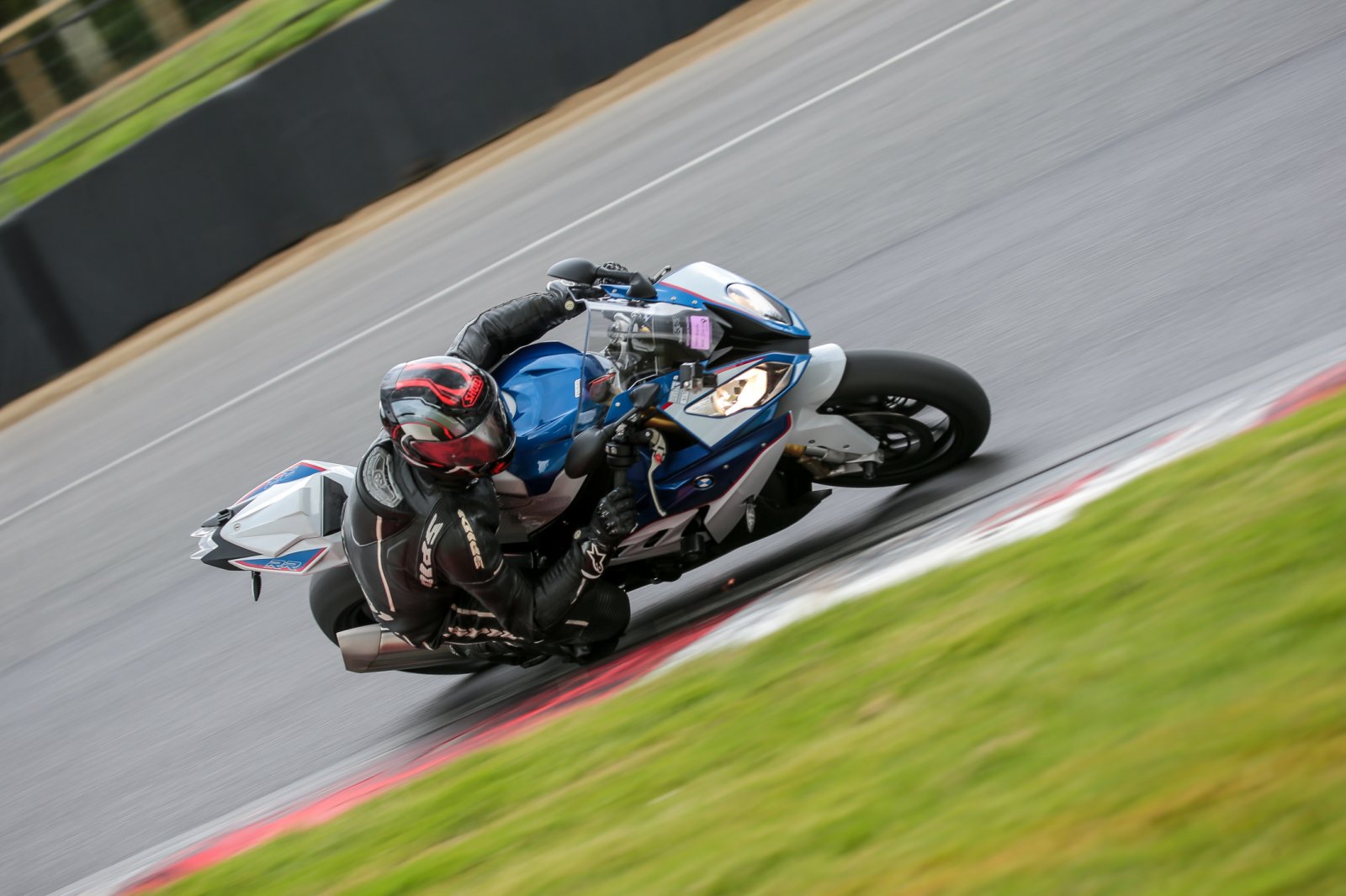 downloadz_210716_1788_brands_hatch.jpg