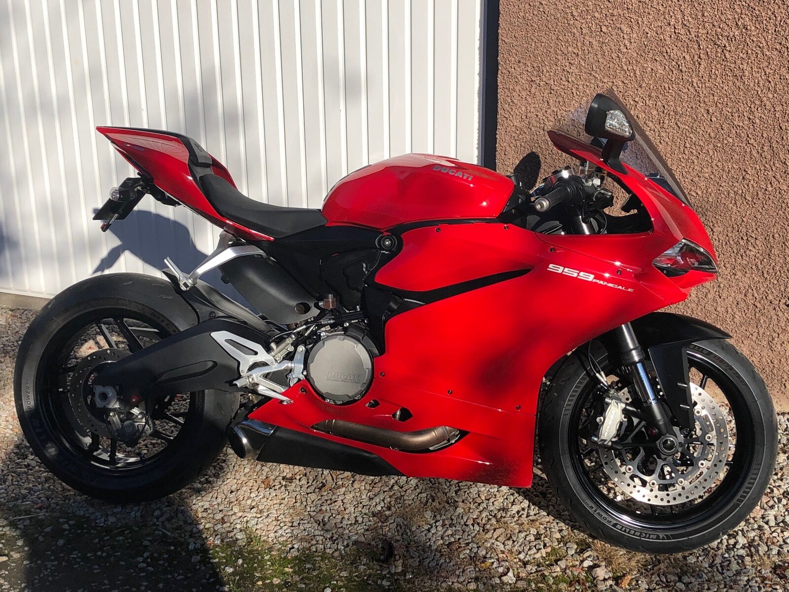 Duc with 1299 Exhaust.jpg