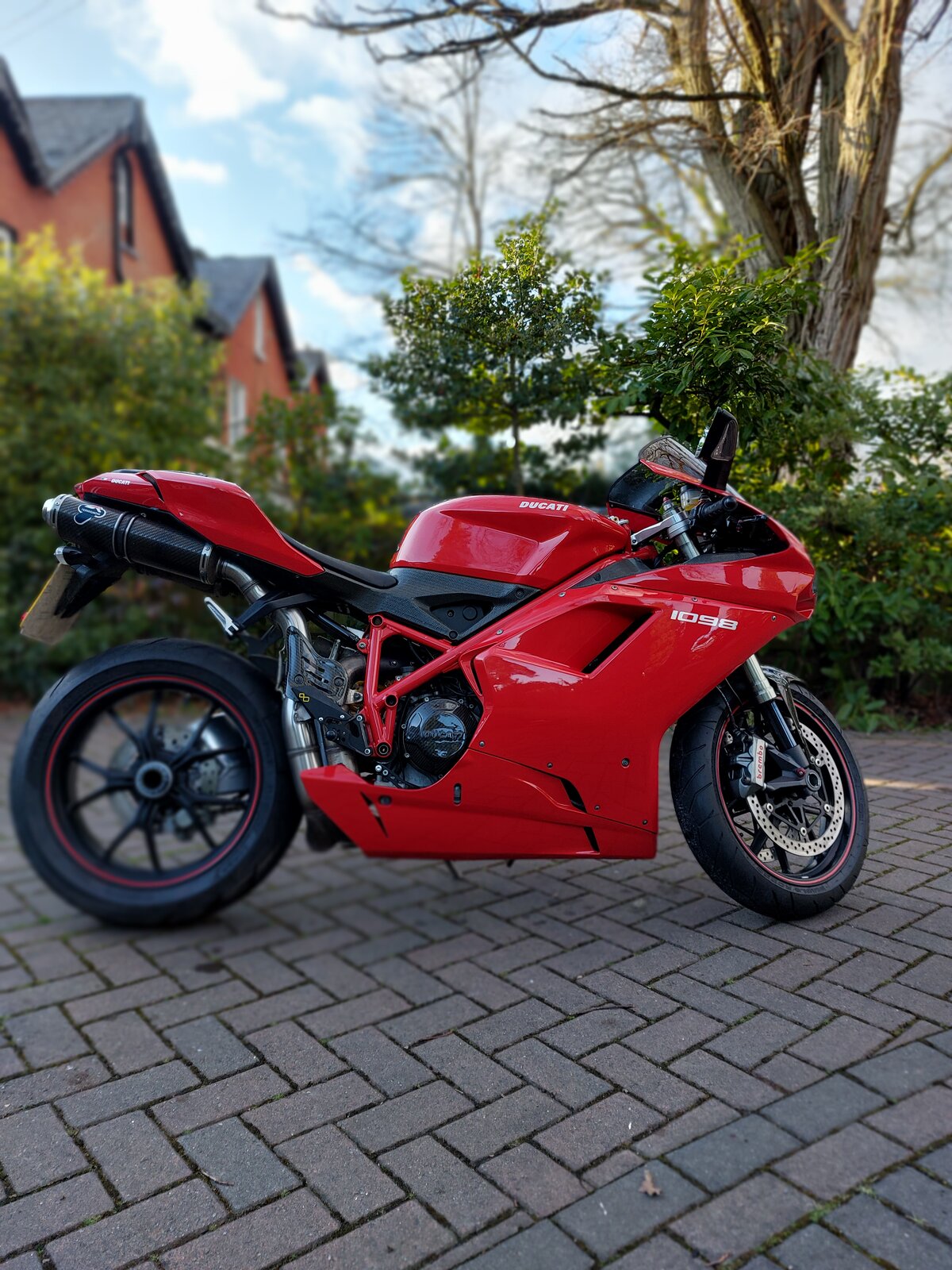 Ducati 1.jpg