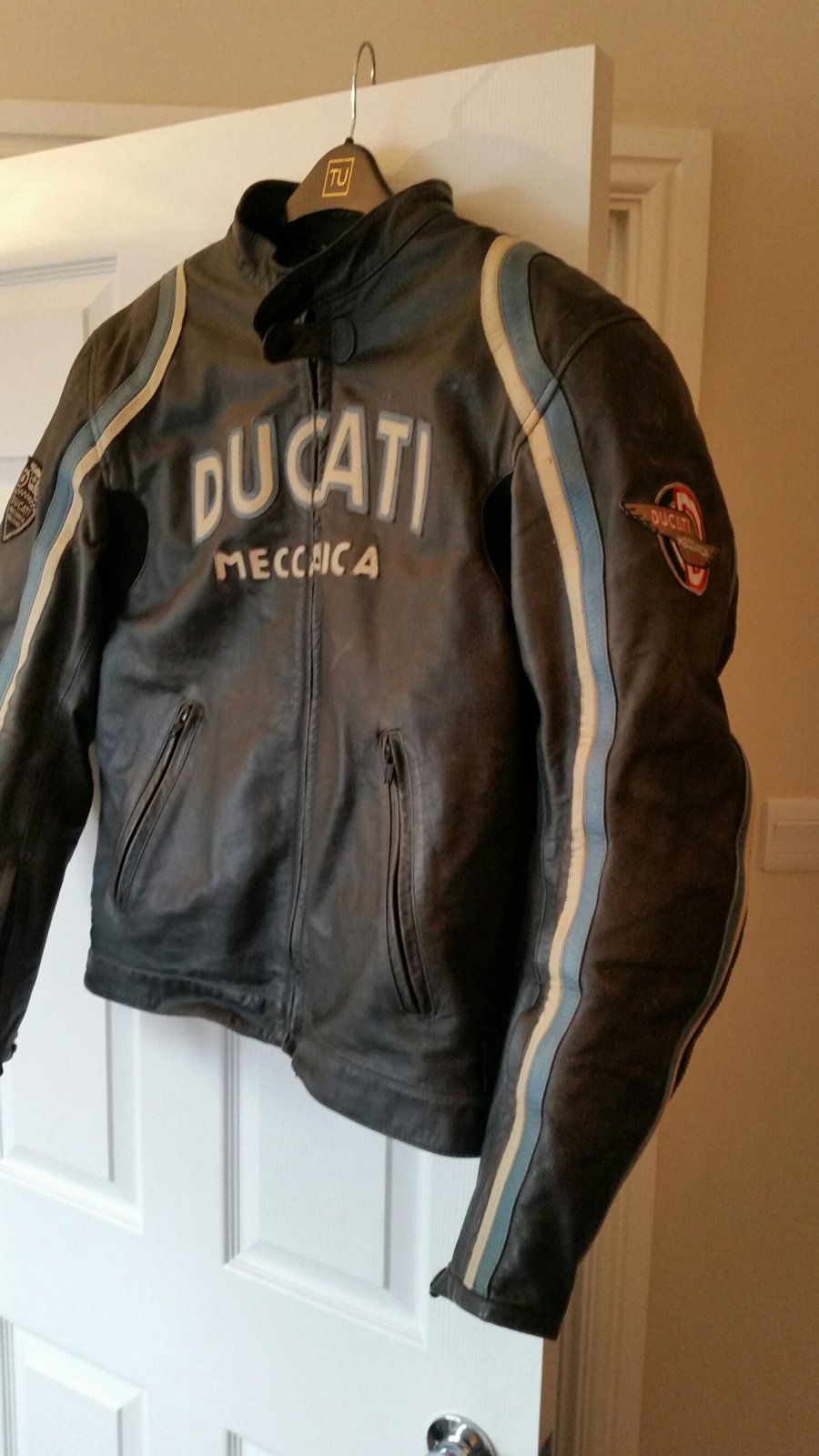 ducati 1.jpg