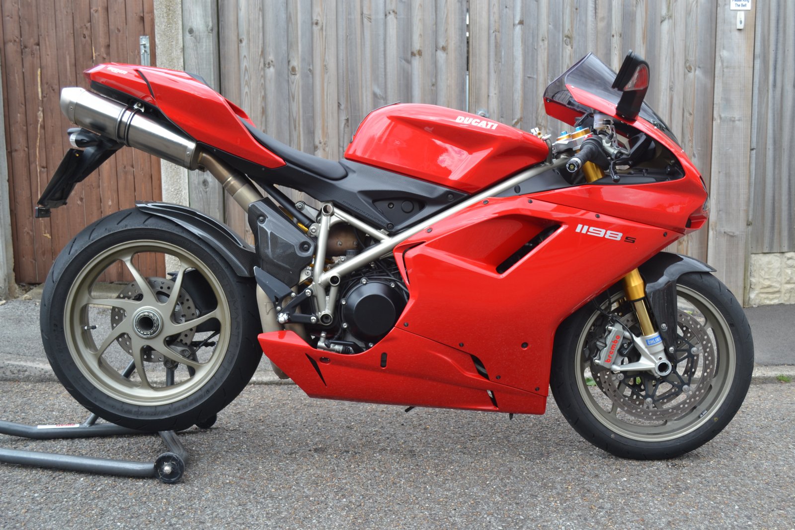 For Sale - Ducati 1198s 2009 £8200 Ovno | Ducati Forum