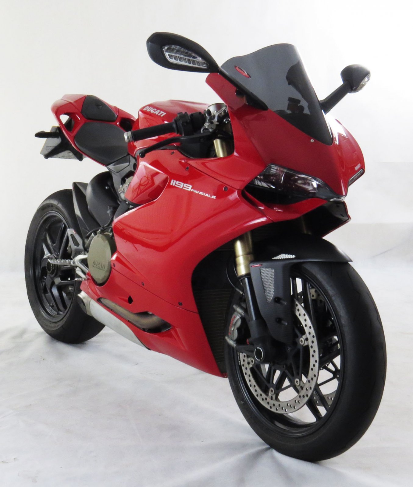 Ducati 1199 Panigale Matt Carbon Fibre.jpg