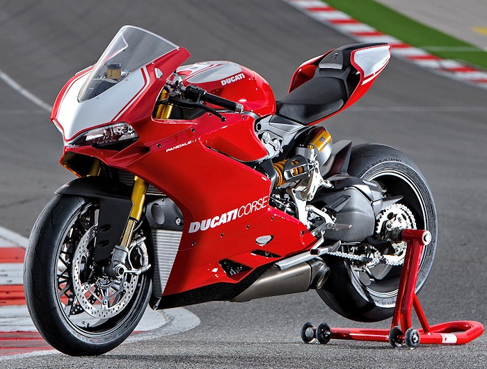 Ducati-1199-Panigale-R-2016-700px.jpg