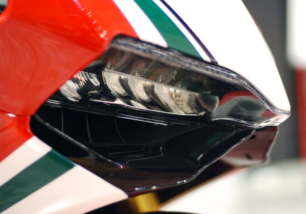 Ducati-1199-Panigale-S-Tricolore-EICMA-33.jpg