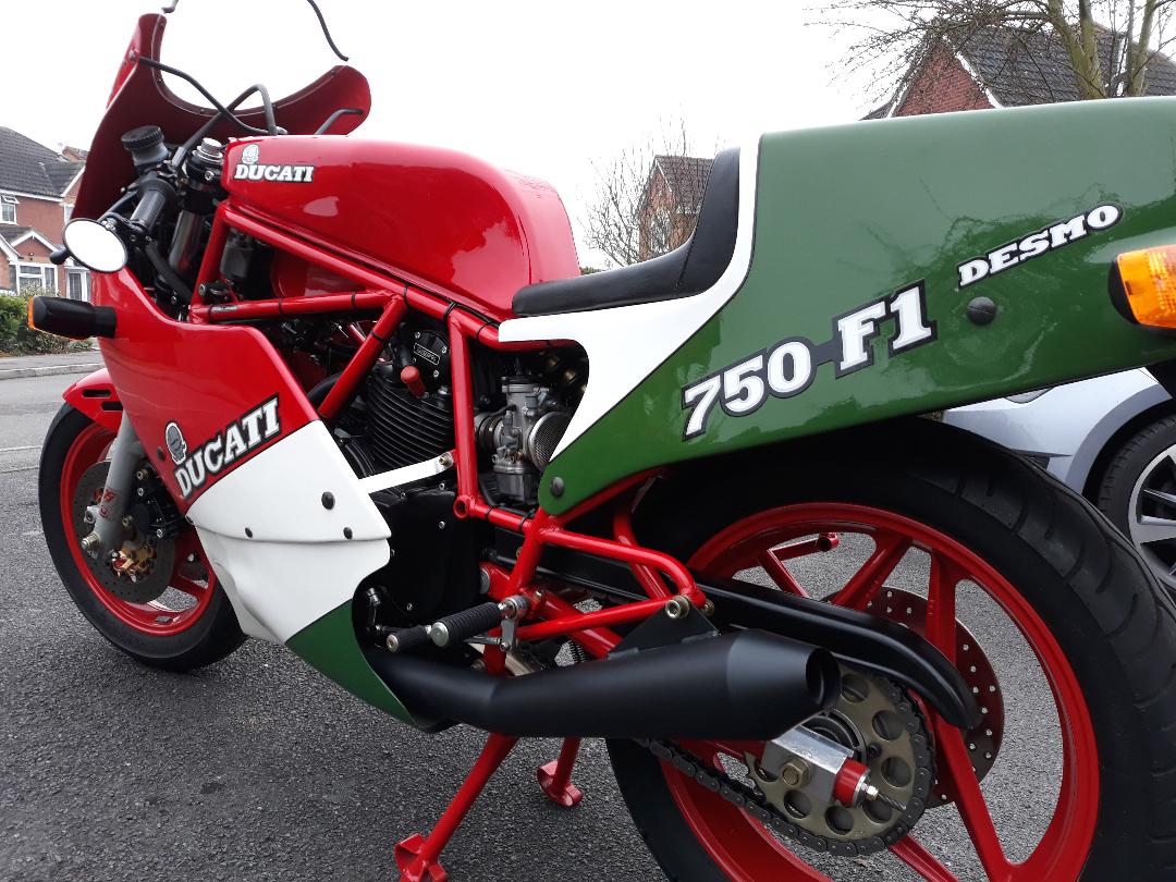 DUCATI 750 F1Bj.jpg