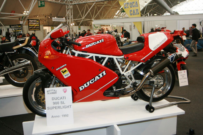 Ducati-900-SL-Superlight-19.jpg