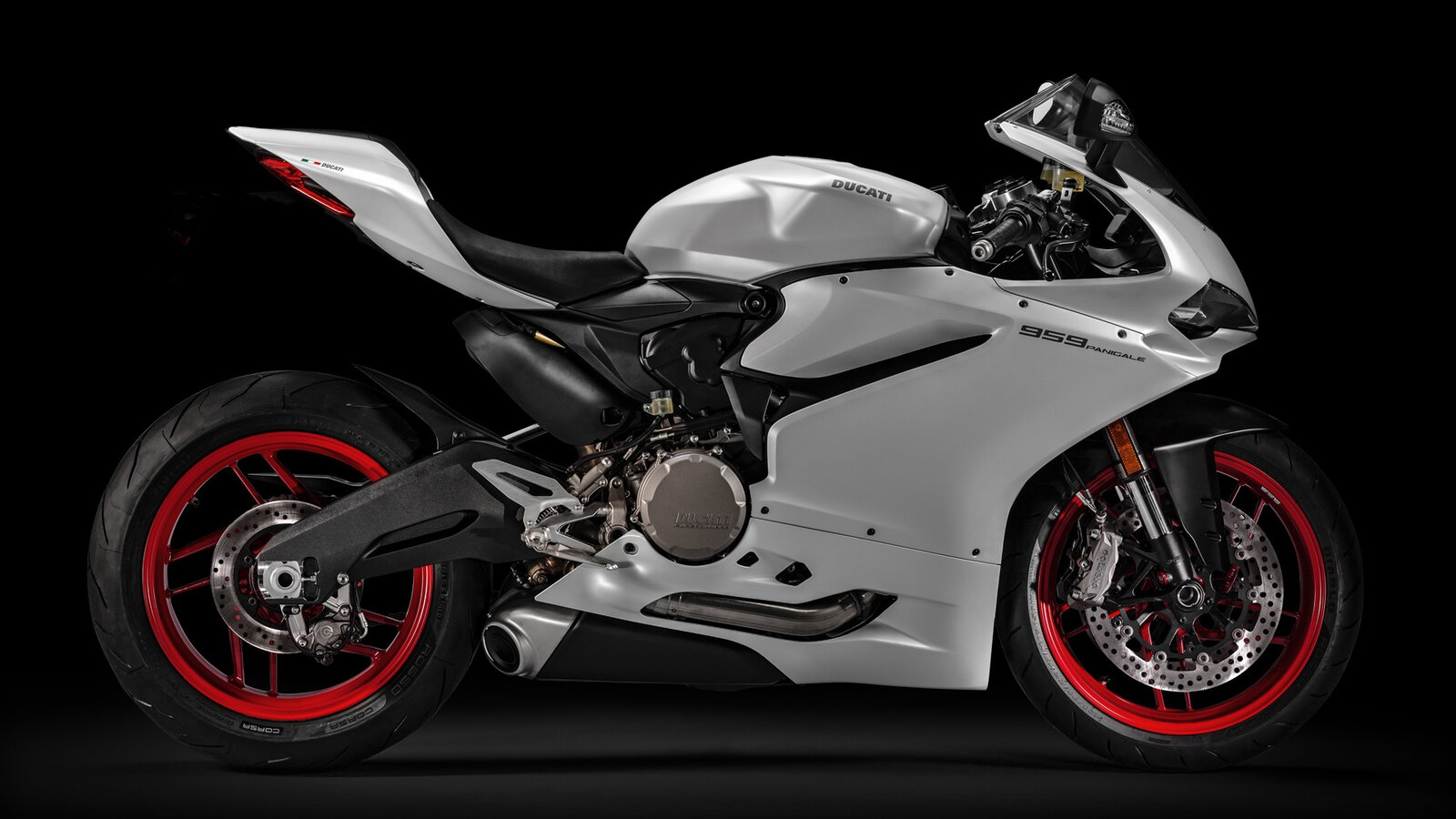 Ducati 959 Panigale Right no rear pegs-edited.jpg