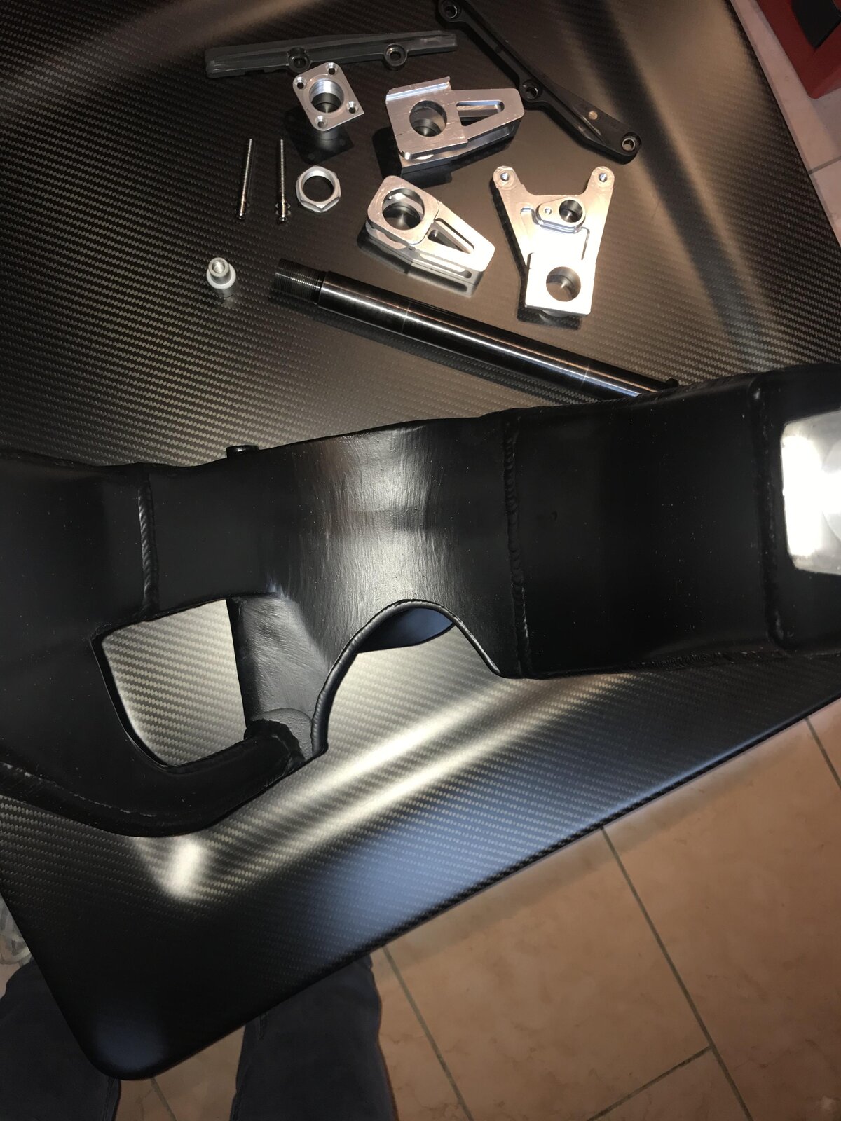 Ducati 999rs BursiLusuardi swingarm  - Imgur (8).jpg