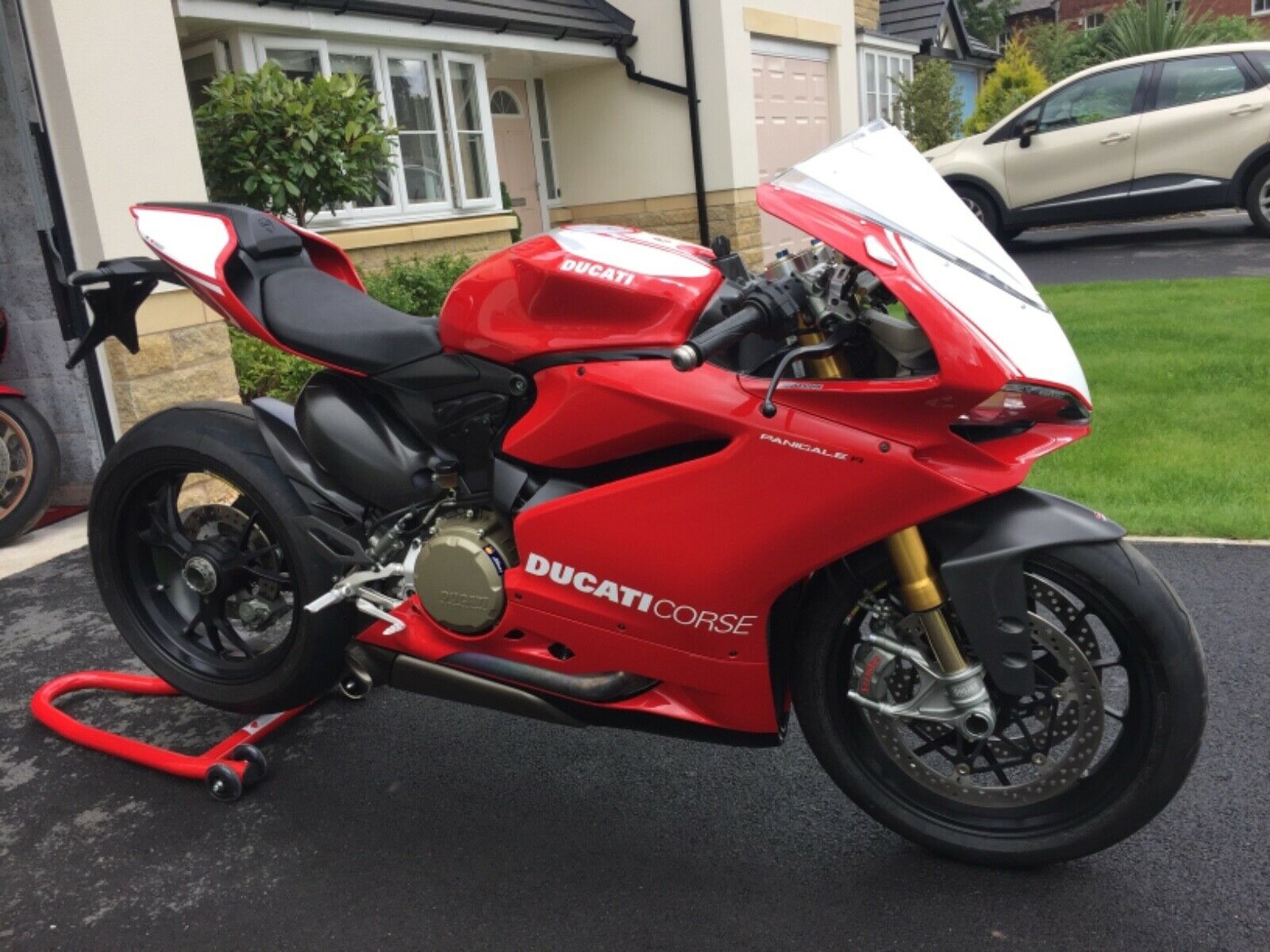 Ducati Panigale R-1 DHS.jpg