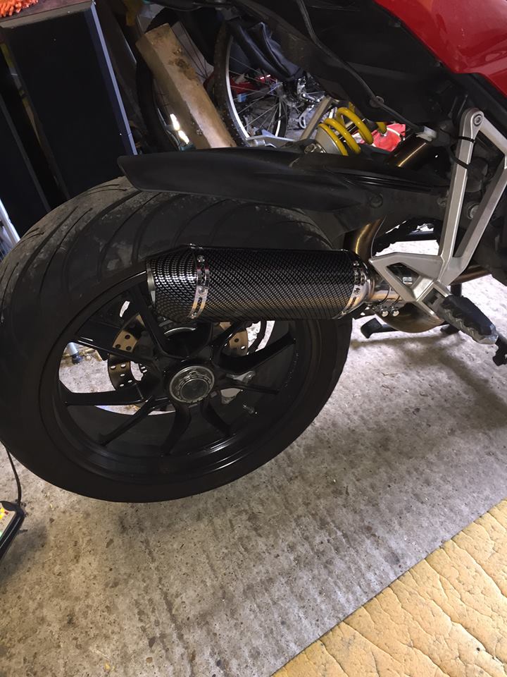 ducati pipe.jpg