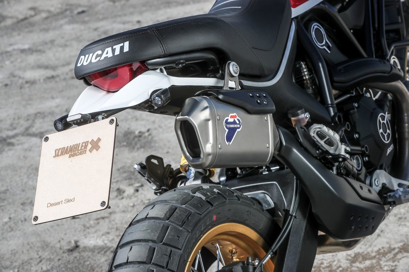 ducati desert sled termignoni