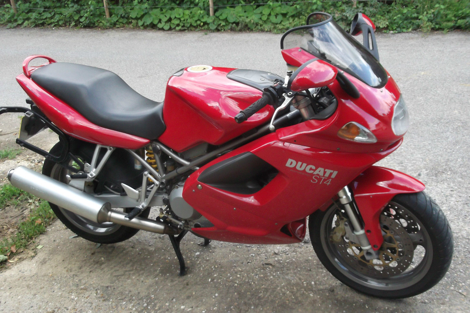 ducati st4.JPG