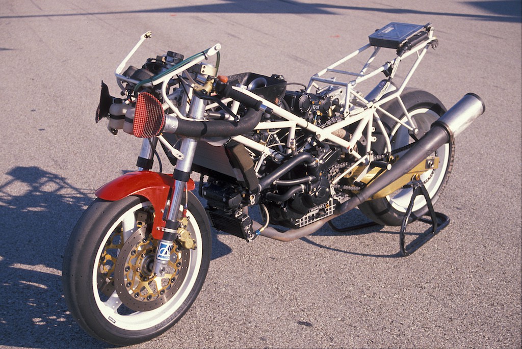 Ducati888-13-3823.jpeg