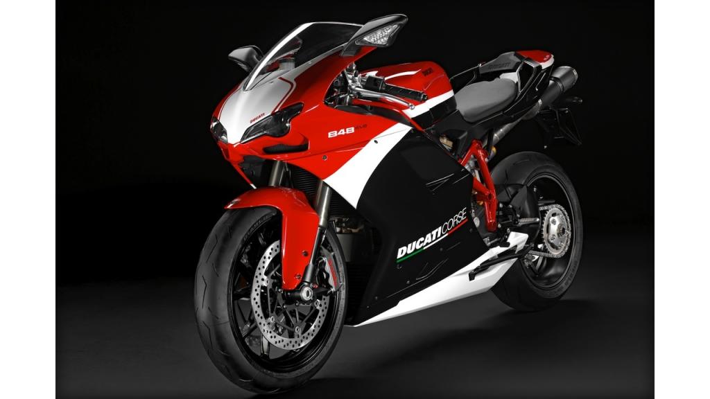 Ducati_848EVO_Corse_SE_Studio_FLQ.jpg