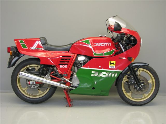 Ducati_900_cc_Mike_Hailwood_Replica_1984.jpg