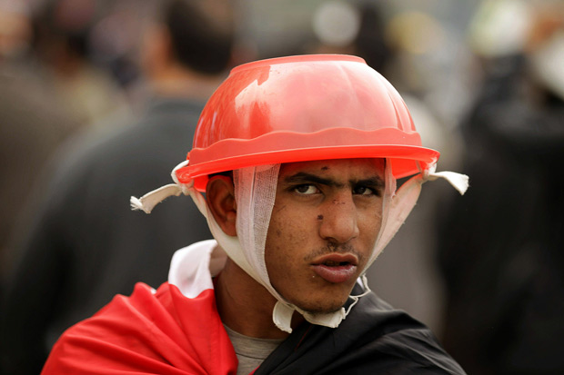 egypt-protest-helm_1820472i.jpg