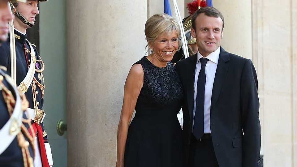 emmanuel-macron-brigitte-trogneux (1).jpg