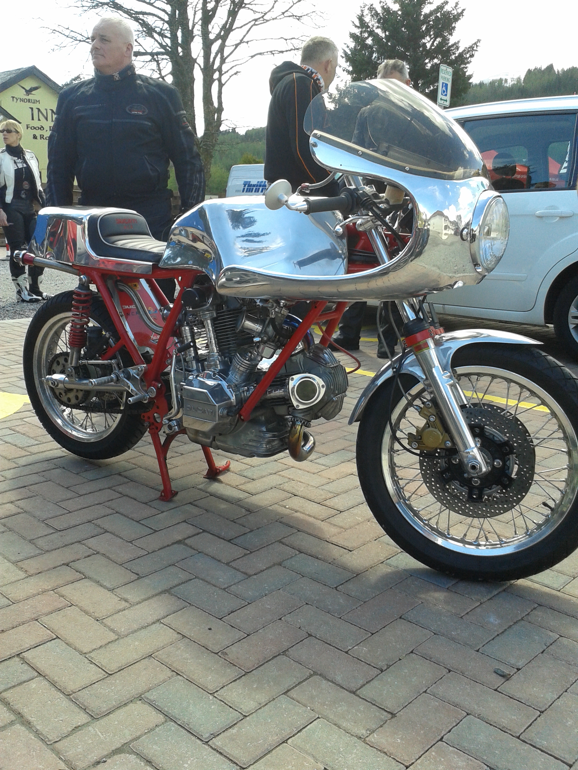 fin ducati demo 004.jpg