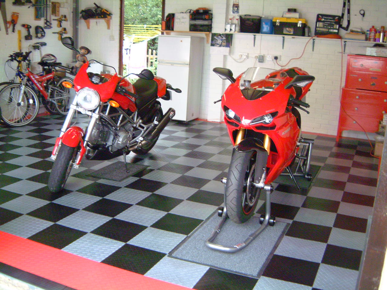 Garage Makeover 02.jpg